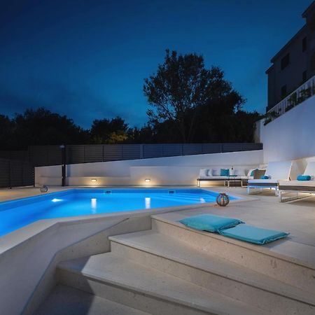 Villa Miholina - With Heated Swimming Pool Trogir Ngoại thất bức ảnh