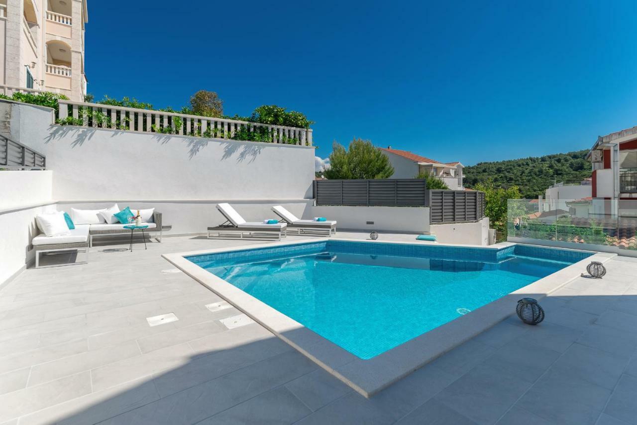 Villa Miholina - With Heated Swimming Pool Trogir Ngoại thất bức ảnh