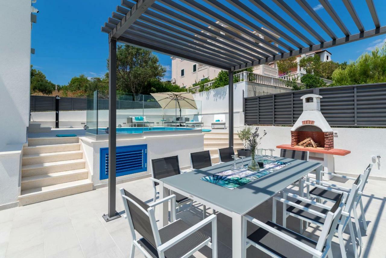 Villa Miholina - With Heated Swimming Pool Trogir Ngoại thất bức ảnh