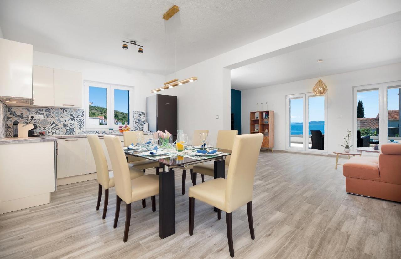 Villa Miholina - With Heated Swimming Pool Trogir Ngoại thất bức ảnh