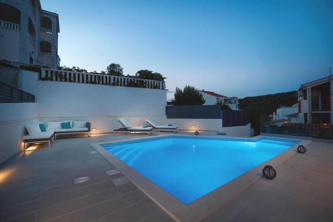 Villa Miholina - With Heated Swimming Pool Trogir Ngoại thất bức ảnh