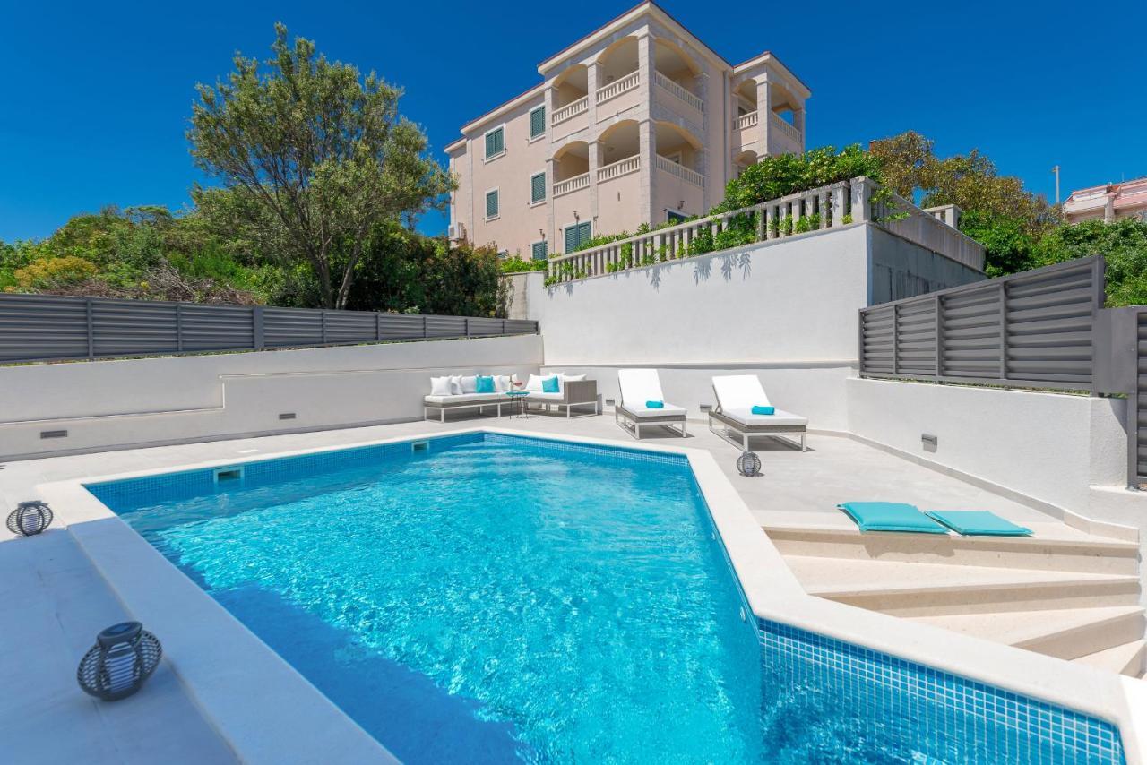 Villa Miholina - With Heated Swimming Pool Trogir Ngoại thất bức ảnh